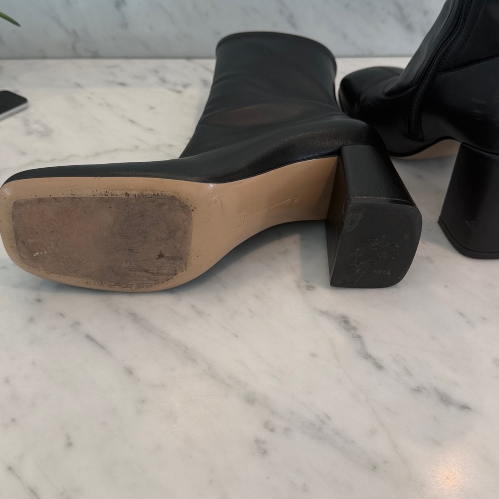 Gianvito Rossi Black Heeled Boots. Wore once. Size 37 - Picture 4 of 6